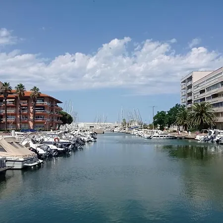 Superbe T3 Climatise Calme Marina 2 Min De La Apartment *